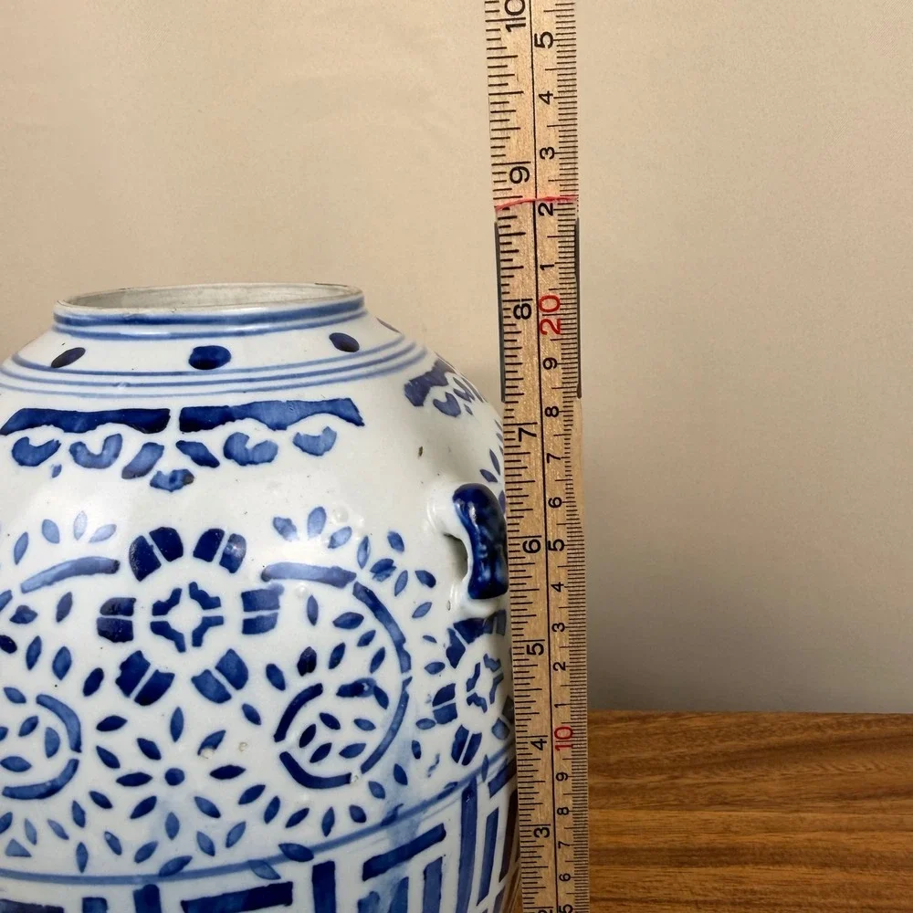 Vtg Qianlong Nian Zhi Chinese Blue  White Porcelain Wedding Tea Pot Hand Painted